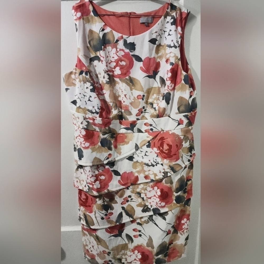 Laura Plus Floral Sheath Dress – Coral Tiered Wedding Guest Midi ✨️size 24